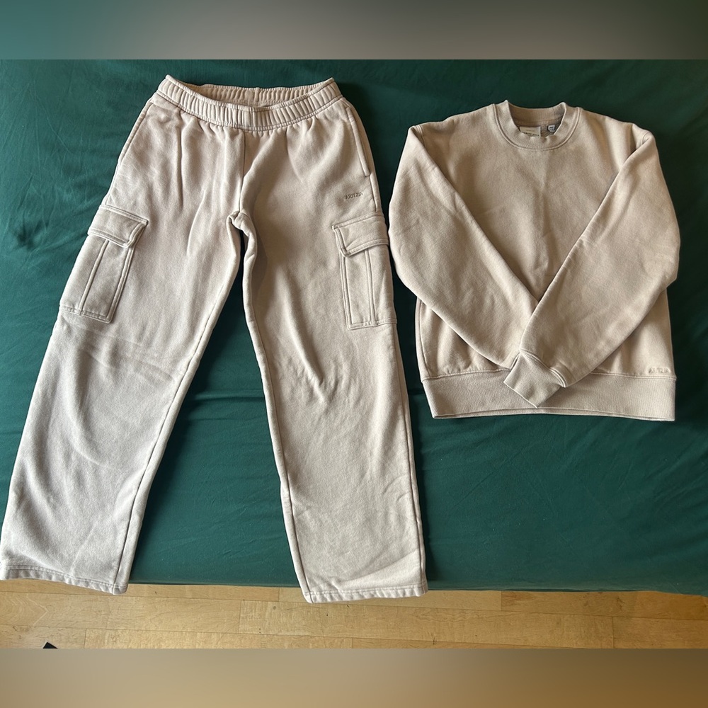 Aritzia Sweatfleece Cargo Pants Set Cairo